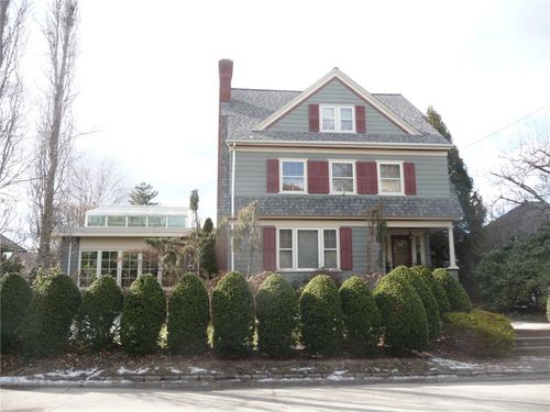 15 Kensington Road, Cranston, RI, 02905 | Card Image