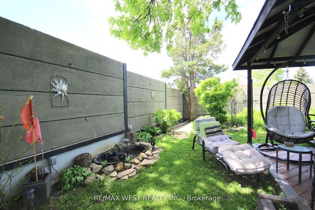 425 Hansen Rd N, House other with 4 bedrooms, 3 bathrooms and 4 parking in Brampton ON | Image 36
