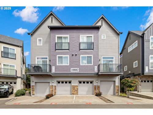 204-10882 Ne Red Wing Way, Hillsboro, OR, 97006-3539 | Card Image