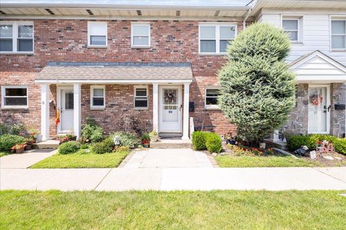 apt-16-1030 Franklin Ave, Valley Stream, NY, 11580-2102 | Card Image