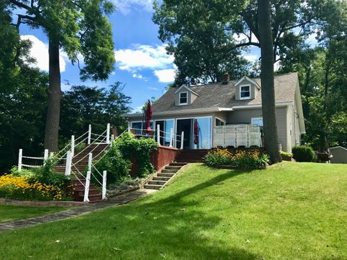 16218 E Lake Dr, White Pigeon, MI, 49099-8414 | Card Image