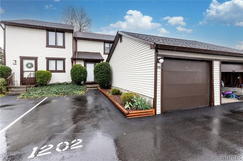 1202 Charlesgate Cir, East Amherst, NY, 14051-1215 | Card Image
