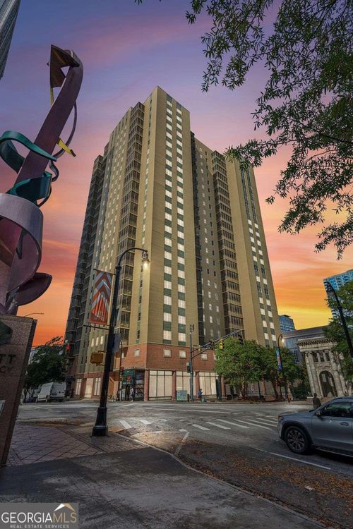 6c-300 Peachtree Street Ne, Atlanta, GA, 30308 | Card Image