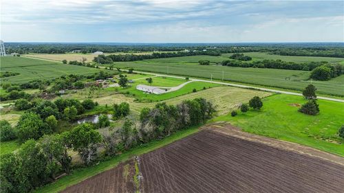 39541 Jingo Rd, Lacygne, KS, 66040-8124 | Card Image