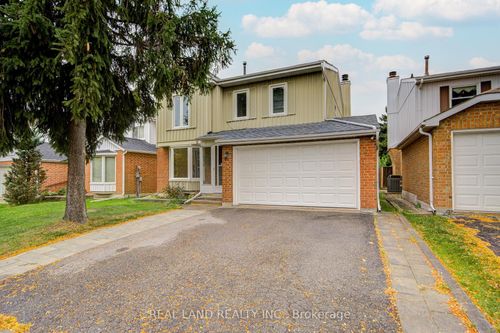 46 Wintermute Blvd, Scarborough, ON, M1W3M6 | Card Image