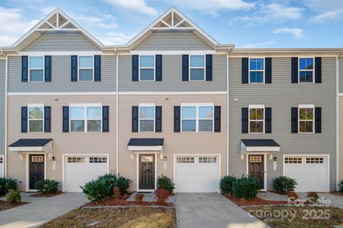 2715 Sydney Overlook Ln, Charlotte, NC, 28269-4587 | Card Image