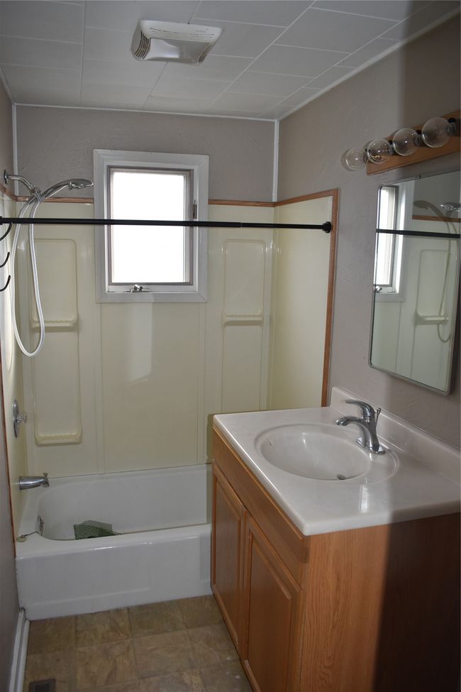 603 S Michigan St, House other with 2 bedrooms, 1 bathrooms and null parking in Conrad MT | Image 9