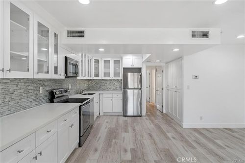 34-23401 Park Sorrento, Calabasas, CA, 91302 | Card Image
