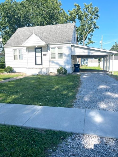 305 S 3rd Street, Marion, IL, 62959 | Card Image