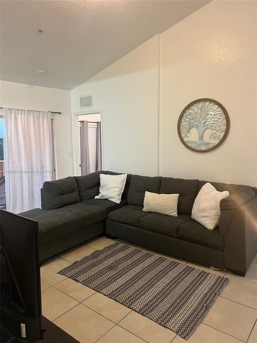 apt-303-20930 Sw 87th Ave, Cutler Bay, FL, 33189-3942 | Card Image
