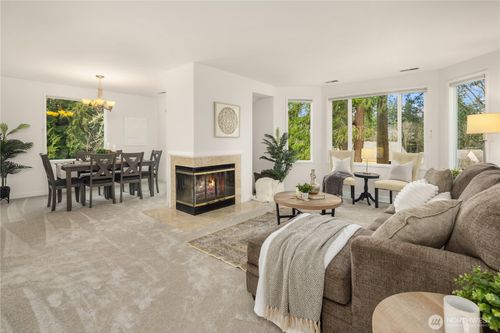 22125 Se 40th Ln, Issaquah, WA, 98029-6250 | Card Image