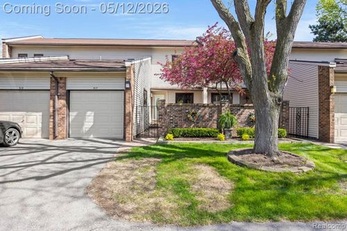317 Willow Grove Ln, Rochester Hills, MI, 48307-2563 | Card Image