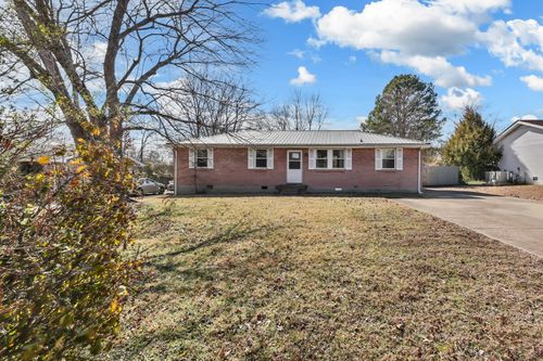 734 Lafayette Rd, Clarksville, TN, 37042-5332 | Card Image