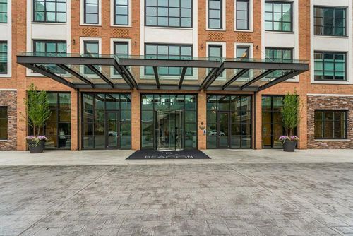 unit-1043-100 Garvies Point Rd, Glen Cove, NY, 11542-5007 | Card Image