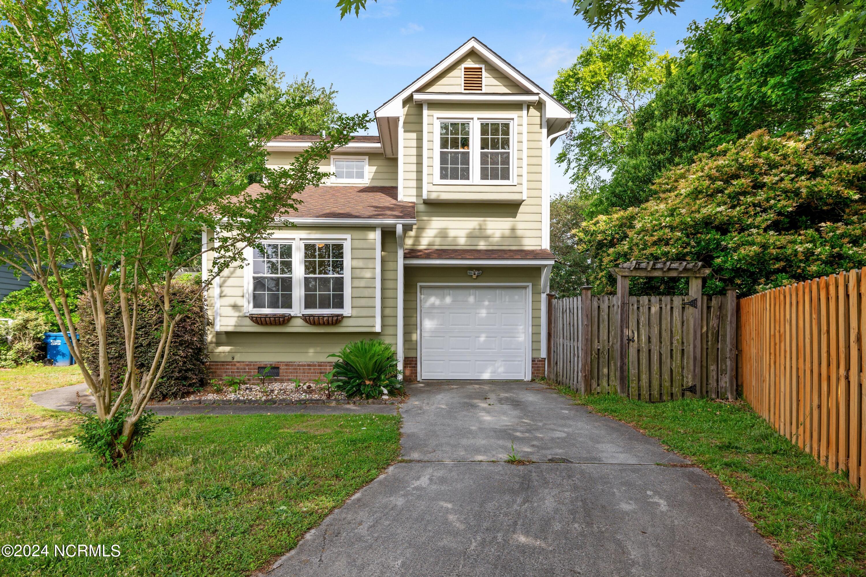Muirfield Ct, Wilmington, NC 28403