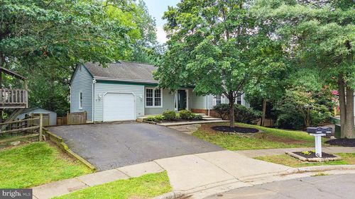 15221 Bicentennial Ct, CHANTILLY, VA, 20151-1311 | Card Image