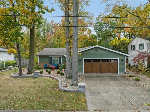 5001 Hollyview Dr, Vermilion, OH, 44089-1620 | Card Image