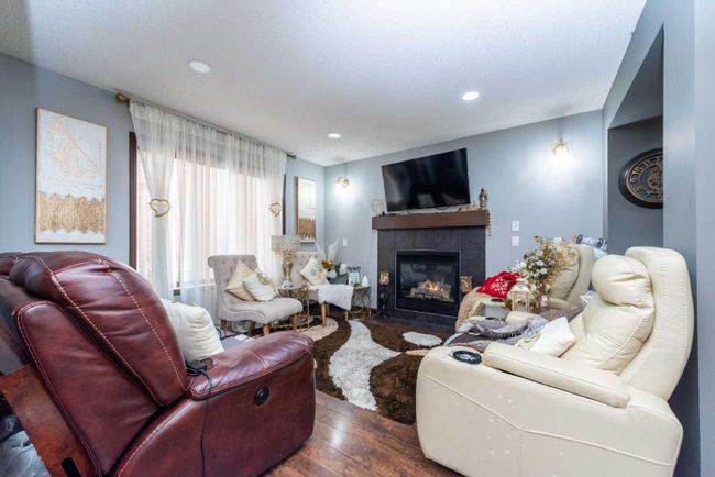222 Saddlebrook Way Ne, Home with 5 bedrooms, 3 bathrooms and 2 parking in Calgary AB | Image 2