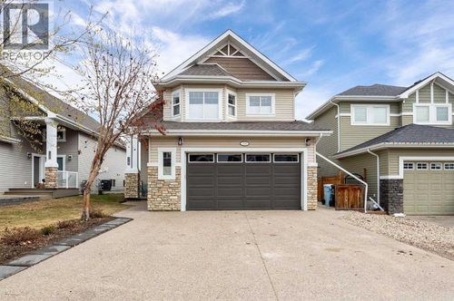 116 Dakin Dr, Fort Mcmurray, AB, T9K0Y5 | Card Image