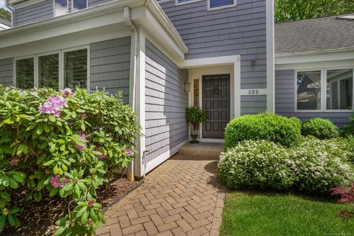 325-325 Lansdowne, Westport, CT, 06880-5651 | Card Image