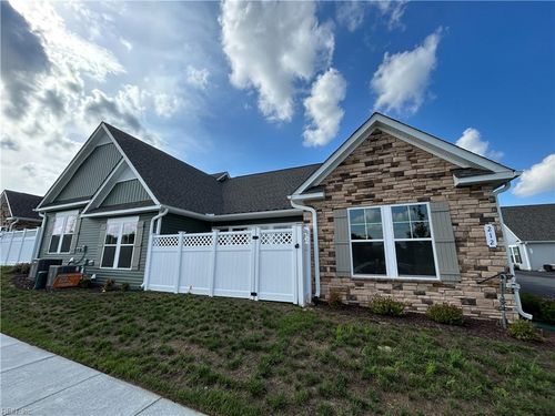 30-4-212 St Pauls Ave, Smithfield, VA, 23430-2590 | Card Image