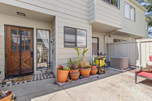 apt-3-750 Lincoln Rd, Yuba City, CA, 95991-6651 | Card Image
