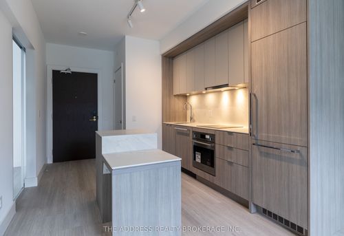 507-6 Greenbriar Road, North York, ON, M2K0H6 | Card Image