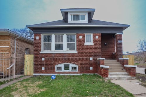 7500 S Honore St, Chicago, IL, 60620-5203 | Card Image