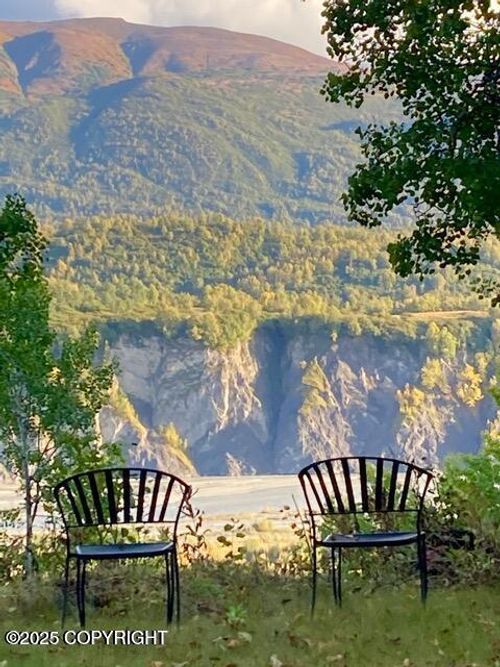 13183 N Glenn Hwy, Sutton, AK, 99674 | Card Image