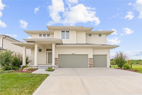 18228 Earnshaw St, Overland Park, KS, 66013-4529 | Card Image