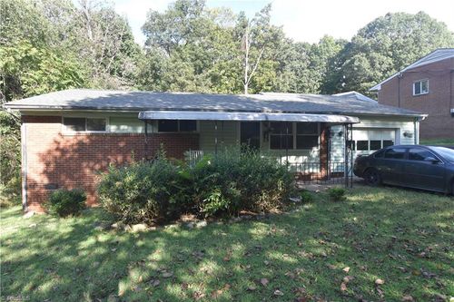1629 Rockford St, Winston Salem, NC, 27107-1450 | Card Image