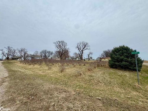 101 3rd, Gray, IA, 50110 | Card Image