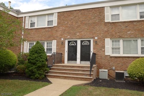 2b-15 Dartmouth Ave, Bridgewater, NJ, 08807-3422 | Card Image