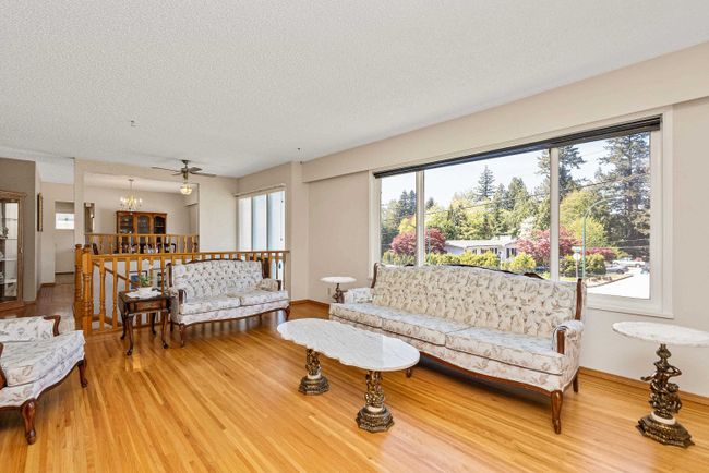 565 Midvale Street, House other with 4 bedrooms, 2 bathrooms and 6 parking in Coquitlam BC | Image 10