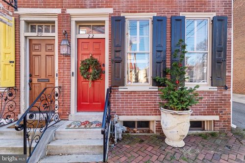 22 W Miner St, WEST CHESTER, PA, 19382-3214 | Card Image
