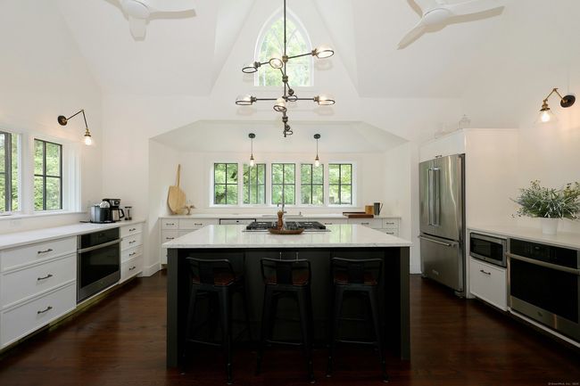 171 Cross Hwy, House other with 4 bedrooms, 4 bathrooms and null parking in Redding CT | Image 20