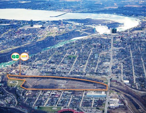 4620 Buttrey St, Niagara Falls, ON, L2E7J5 | Card Image