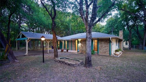2401 Ware Rd, Austin, TX, 78741-5718 | Card Image