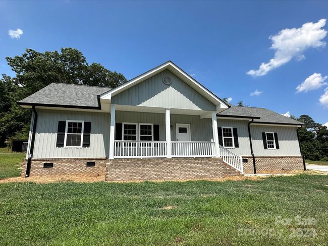 2905 Old Highway 70 Loop, House other with 3 bedrooms, 2 bathrooms and null parking in Connelly Springs NC | Image 4