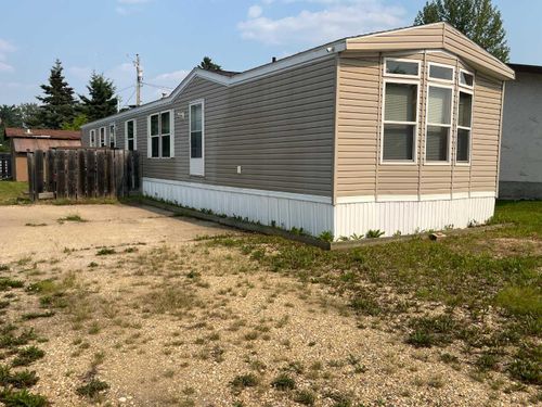 605 9 St Sw, Smith, AB, T0G0C5 | Card Image