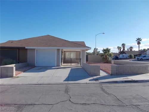 7053 Mountain Meadow Ln, Las Vegas, NV, 89147-4813 | Card Image
