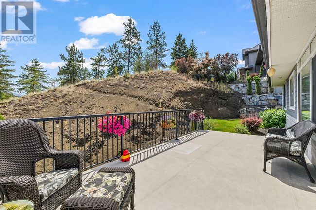 1089 Long Ridge Dr, House other with 4 bedrooms, 3 bathrooms and 2 parking in Kelowna BC | Image 20