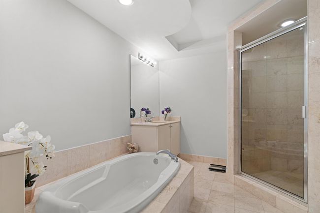 UNIT-1417 - 801 S Olive Ave, Condo with 2 bedrooms, 2 bathrooms and null parking in West Palm Beach FL | Image 14