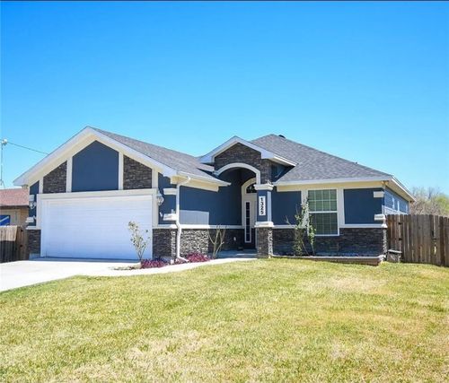 1325 S Mccampbell St, Aransas Pass, TX, 78336-2215 | Card Image