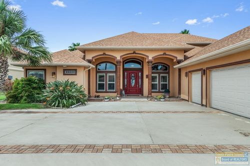 52 Laguna Madre Dr, Laguna Vista, TX, 78578-2602 | Card Image