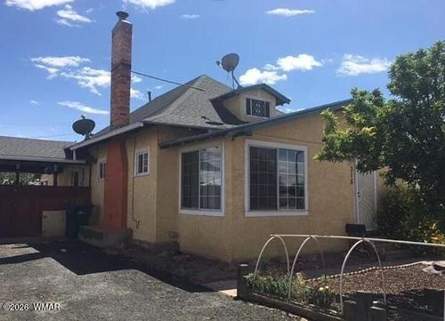 315 W Hopi Dr, Holbrook, AZ, 86025-2949 | Card Image