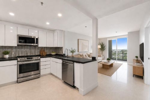 1109-1250 S Miami Ave, Miami, FL, 33130-4100 | Card Image