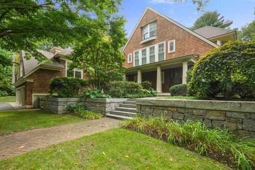 2 Candleberry Ln, Weston, MA, 02493-1901 | Card Image