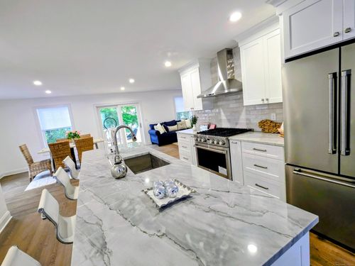 12 Woodland Dr, Milford, CT, 06460-5028 | Card Image