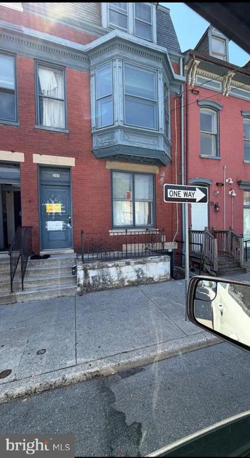 204 S Duke St, YORK, PA, 17401-5505 | Card Image